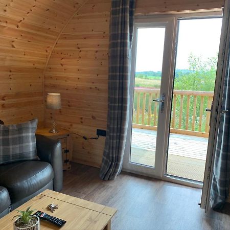 Pond View Pod 3 With Private Hot Tub -Fife - Loch Leven - Lomond Hills Villa Kelty Екстериор снимка
